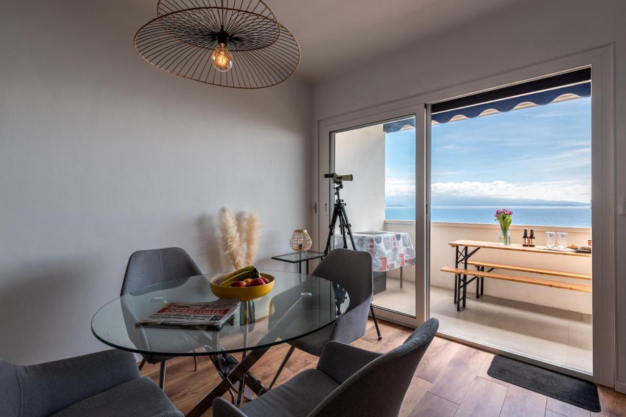 Magnifique Appartement Vue Mer, Spacieux Et Traversant อฌักซิโอ้ ภายนอก รูปภาพ